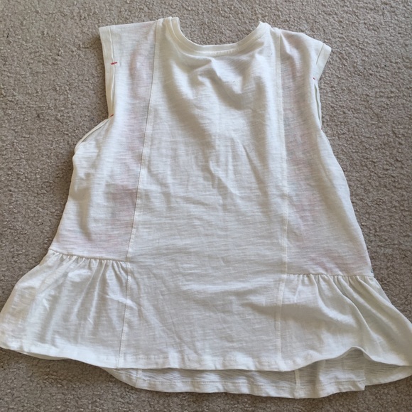 Sleeveless Floral Top - Picture 2 of 2